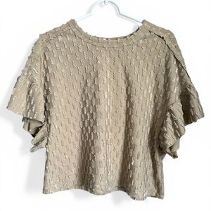 New in Boutique Flowy Top (Size S) Light & Breezy